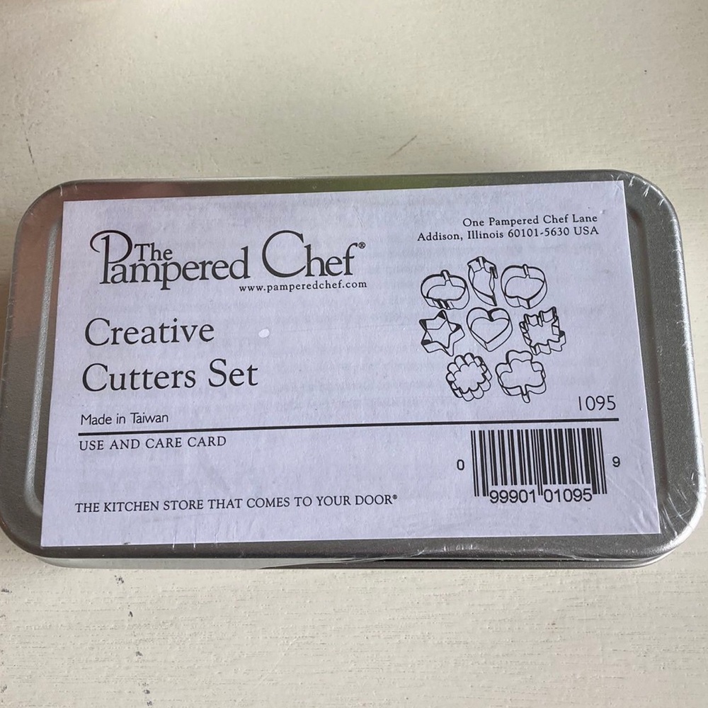 NEW Pampered Chef creative cutters